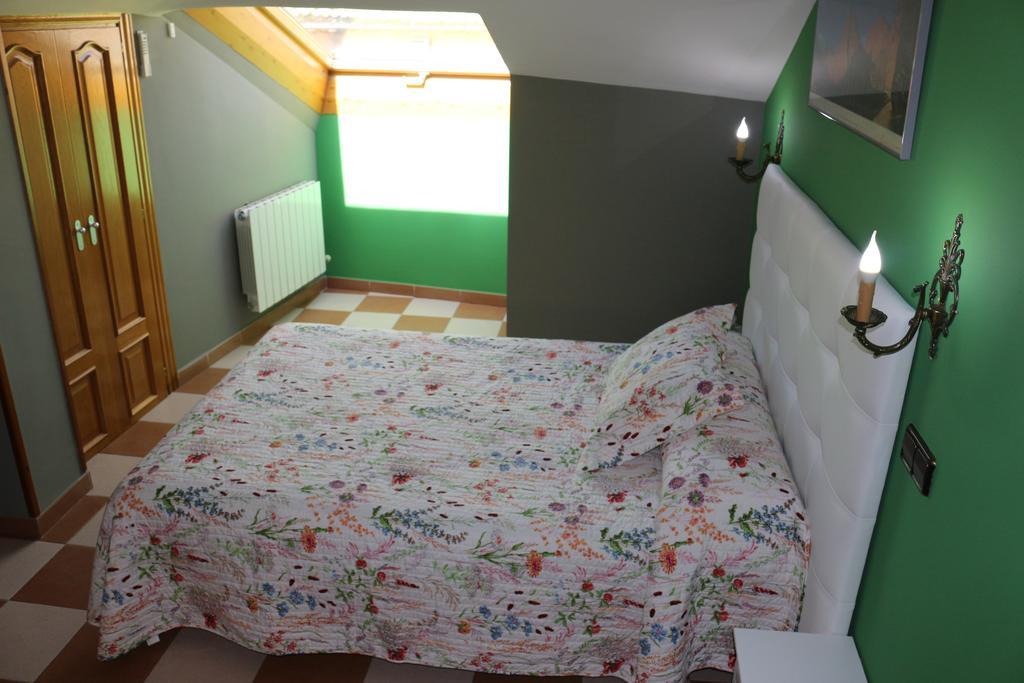 شقوبية Hostal Don Jaime II المظهر الخارجي الصورة