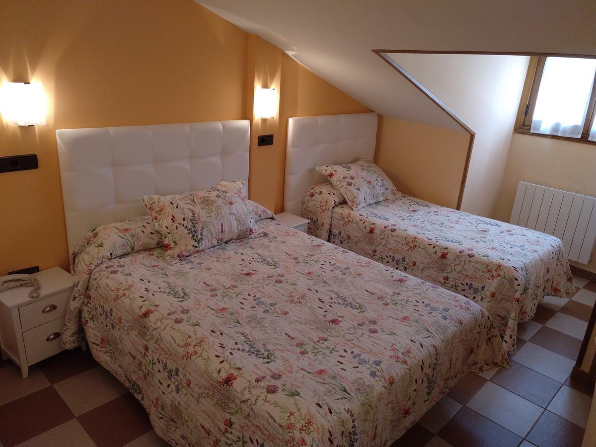شقوبية Hostal Don Jaime II المظهر الخارجي الصورة