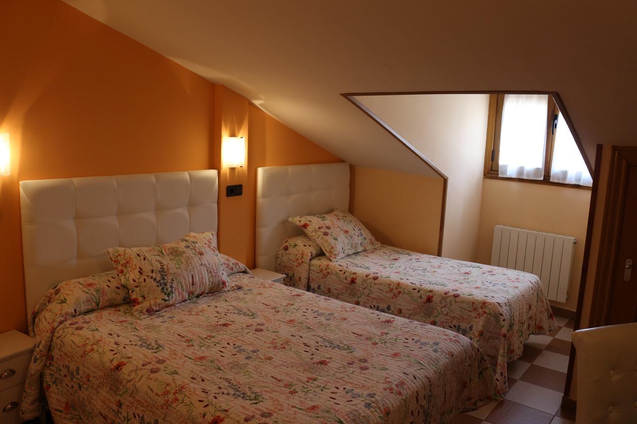 شقوبية Hostal Don Jaime II المظهر الخارجي الصورة