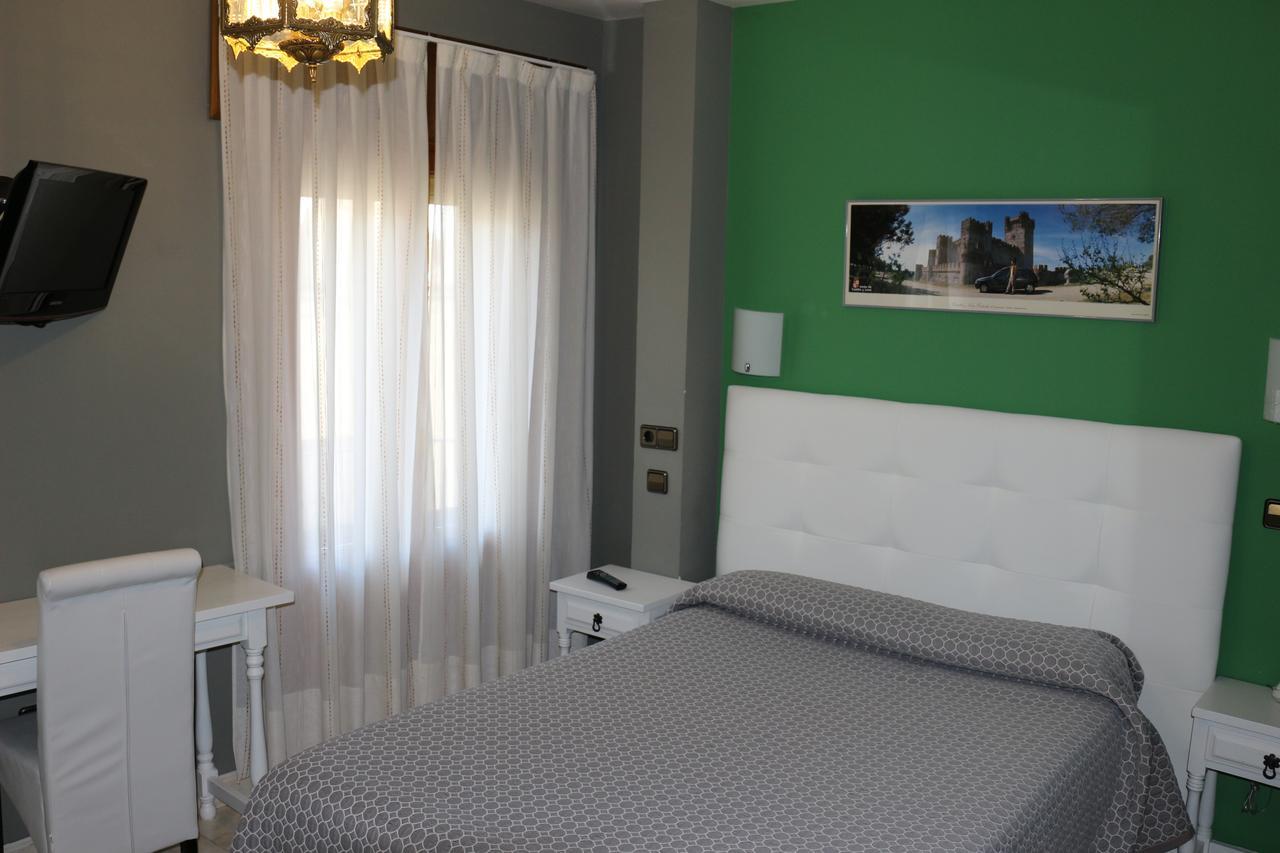 شقوبية Hostal Don Jaime II المظهر الخارجي الصورة