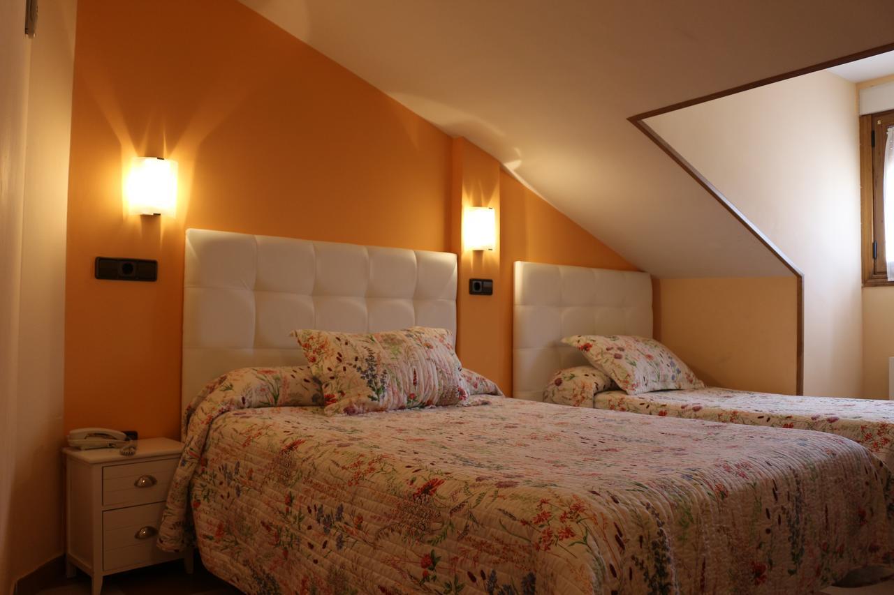 شقوبية Hostal Don Jaime II المظهر الخارجي الصورة