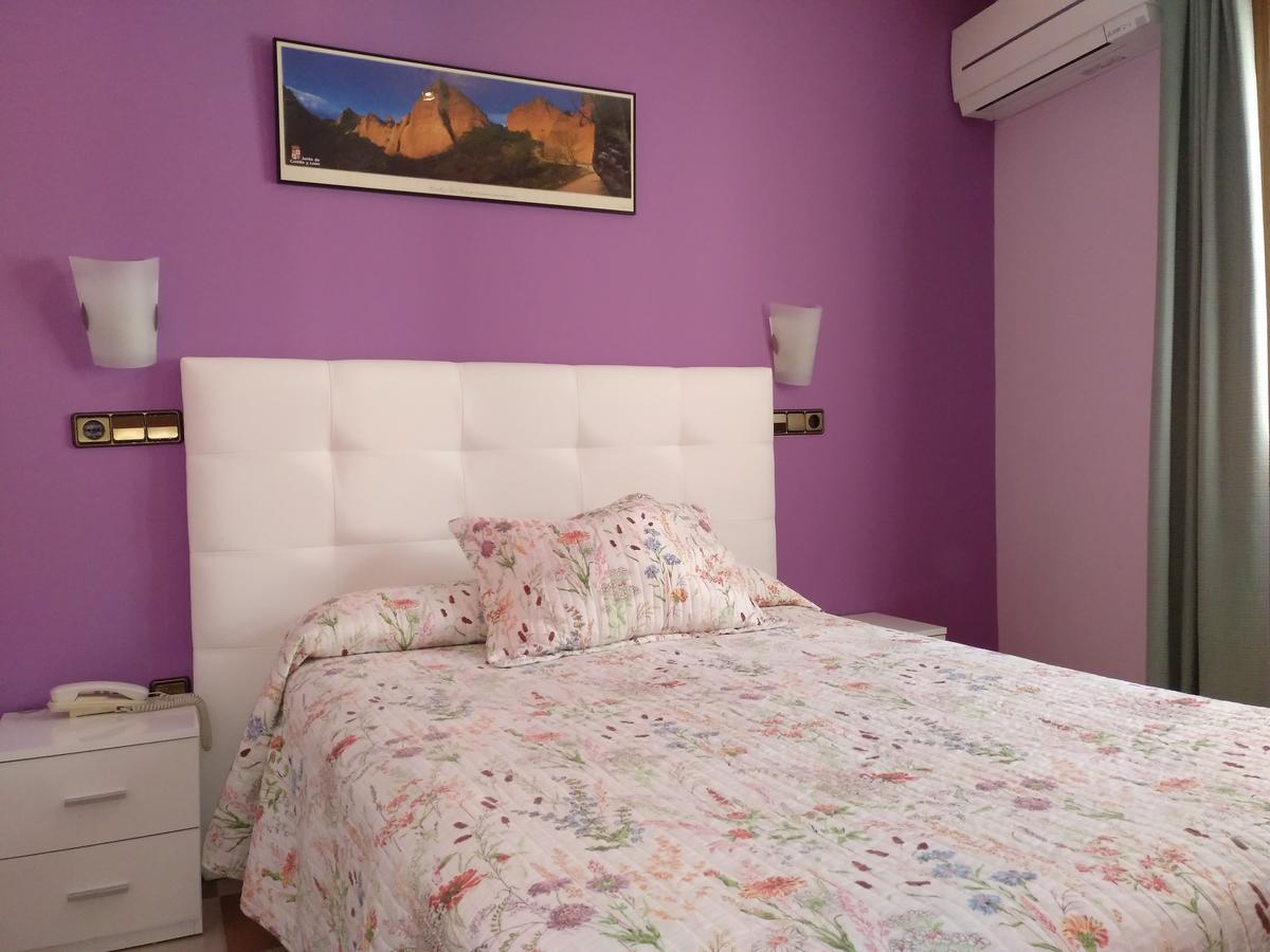 شقوبية Hostal Don Jaime II المظهر الخارجي الصورة
