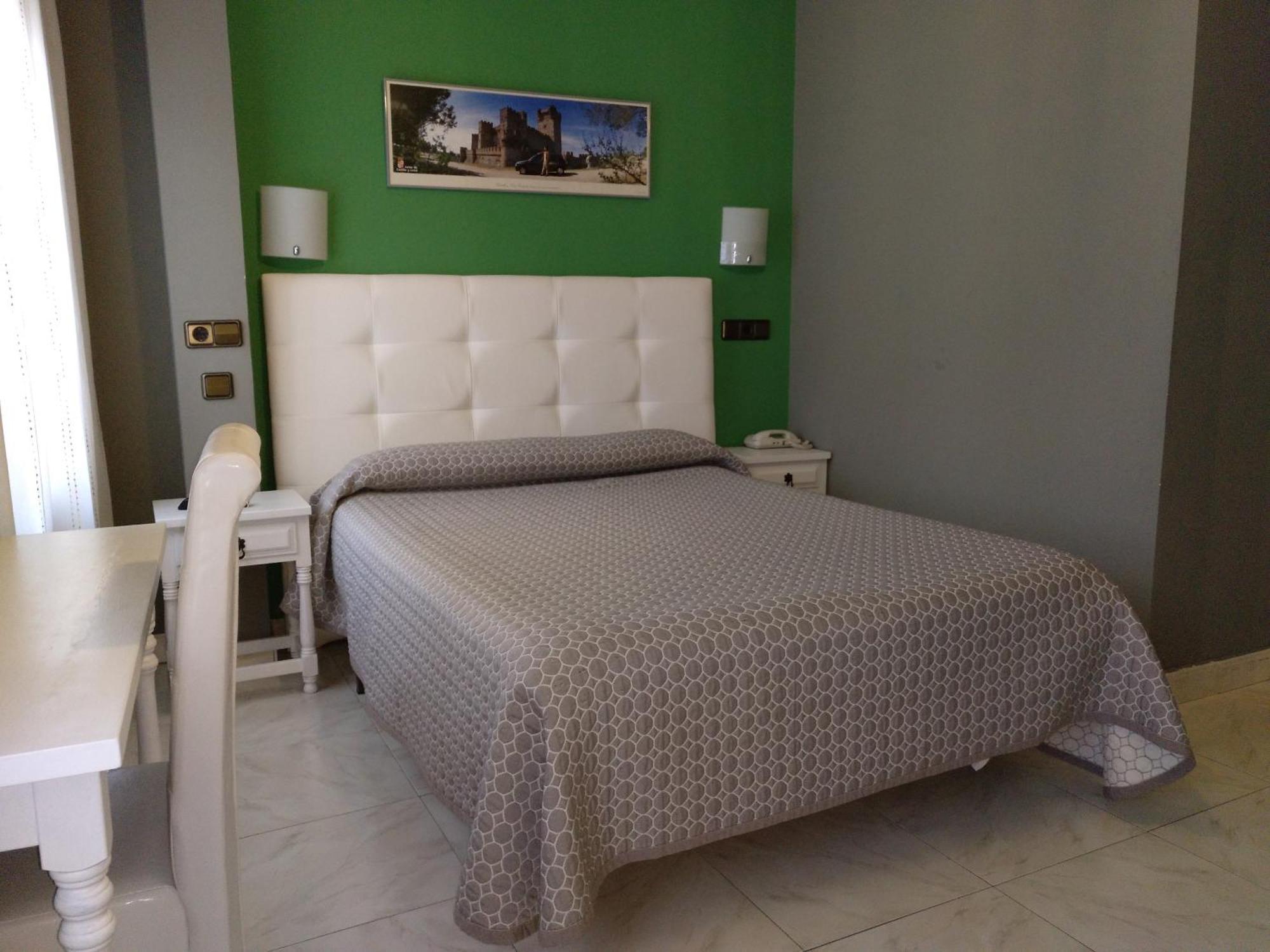 شقوبية Hostal Don Jaime II المظهر الخارجي الصورة